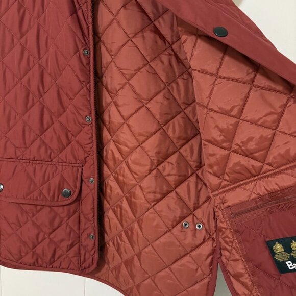 Barbour Lowerdale Quilted Gilet Vest XL Burgundy Burnt Orange Zip Lightweight - Picture 11 of 14